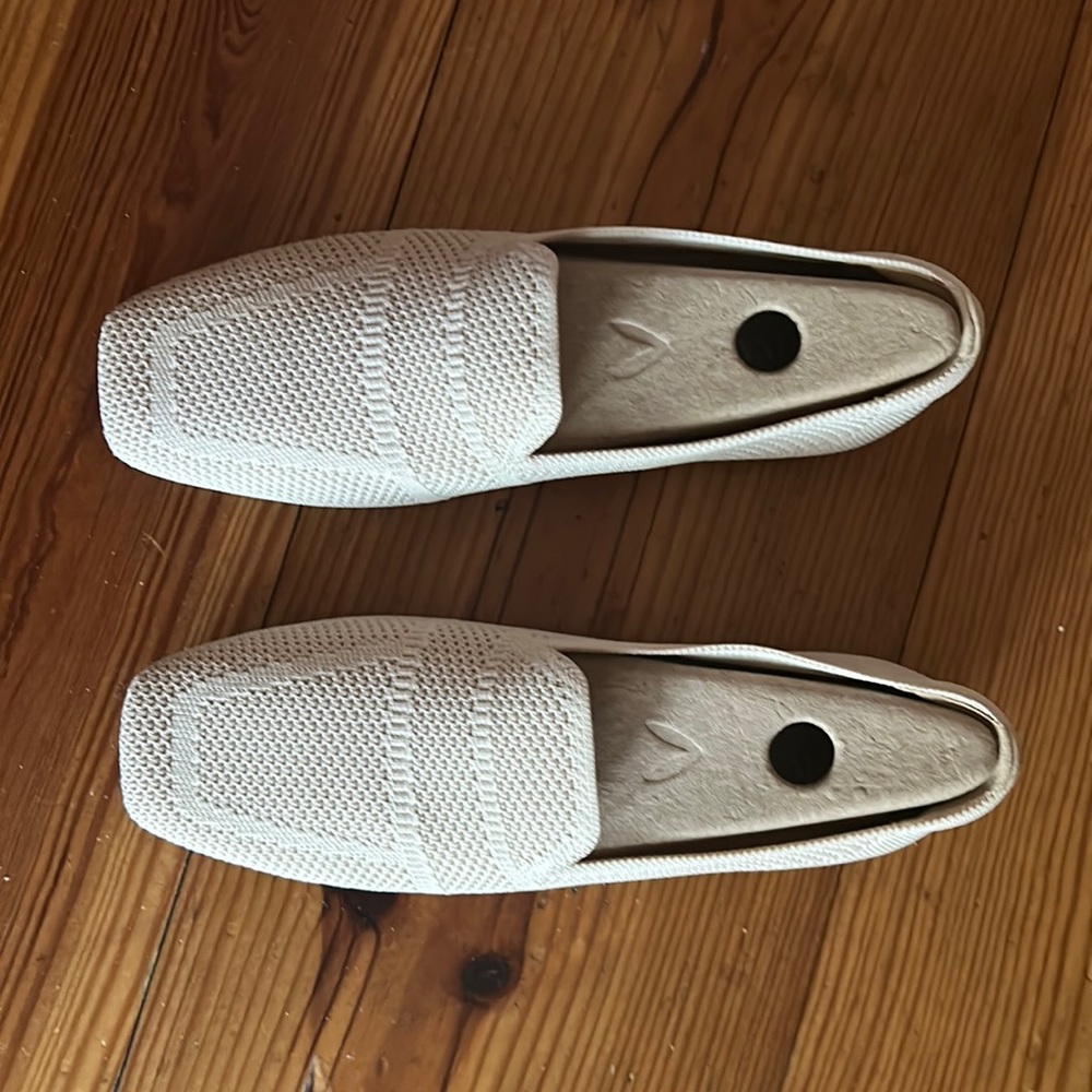 Vivaia Nina Square toe Loafers in Cream